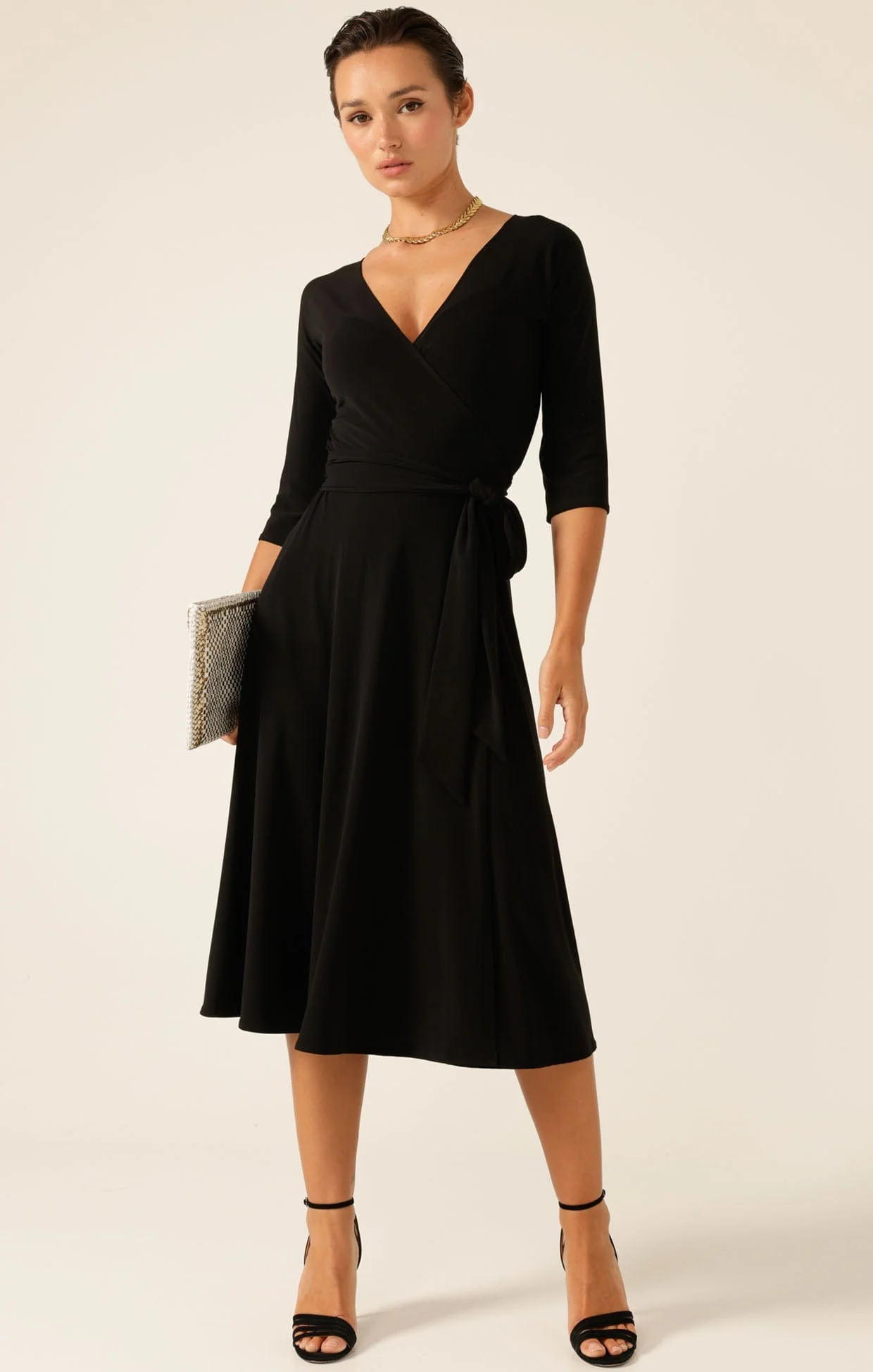 3/4 SLEEVE REVERSE WRAP MIDI DRESS IN BLACK - Image 3