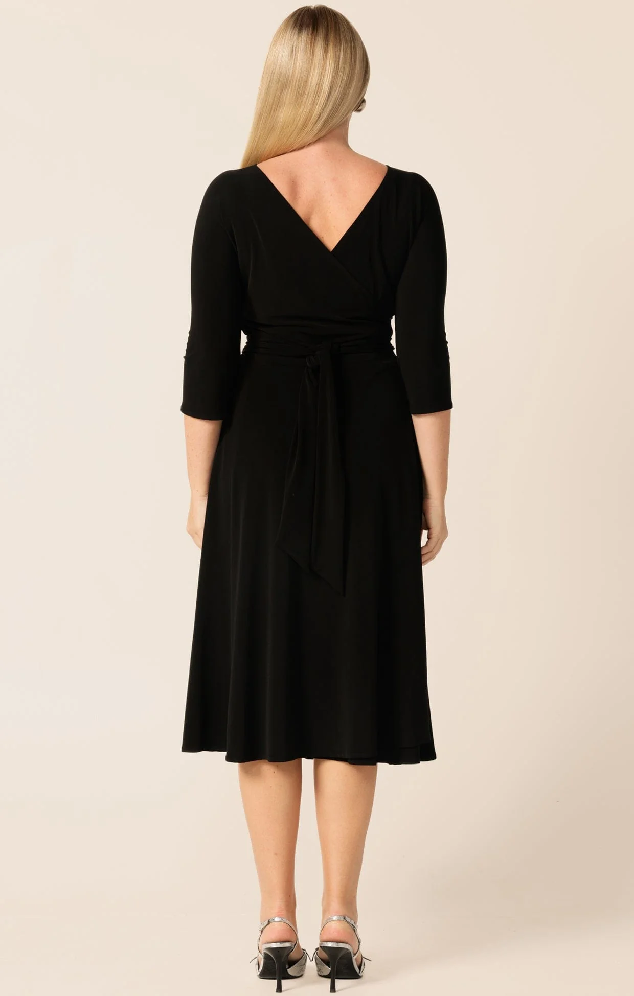 3/4 SLEEVE REVERSE WRAP MIDI DRESS IN BLACK - Image 8