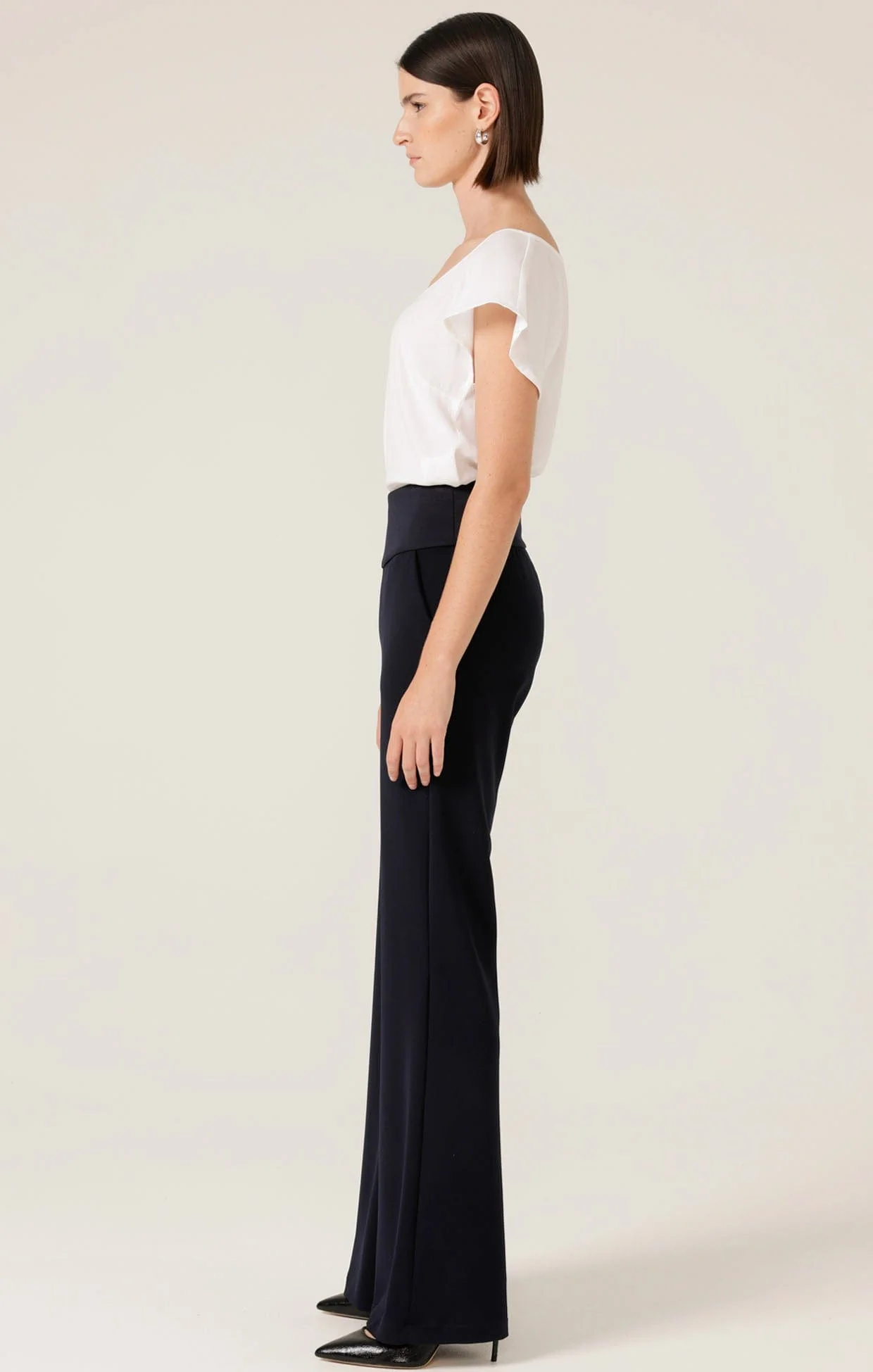 CLASSIC TROUSER IN NAVY - Image 5