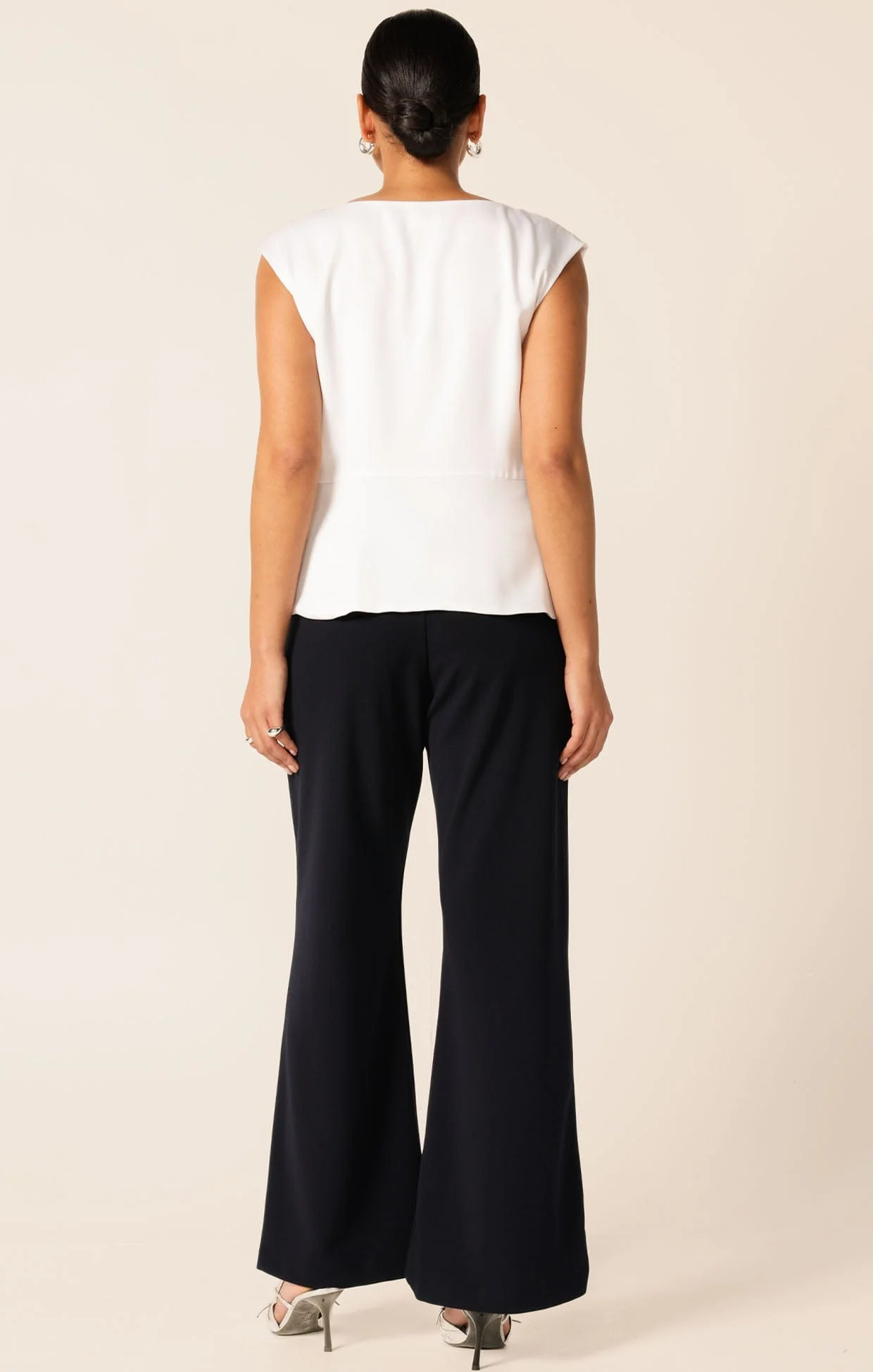CLASSIC TROUSER IN NAVY - Image 7