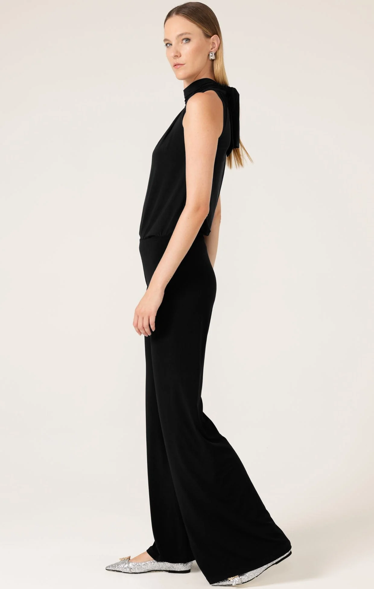 HIGH NECK TIE TOP IN BLACK - Image 9