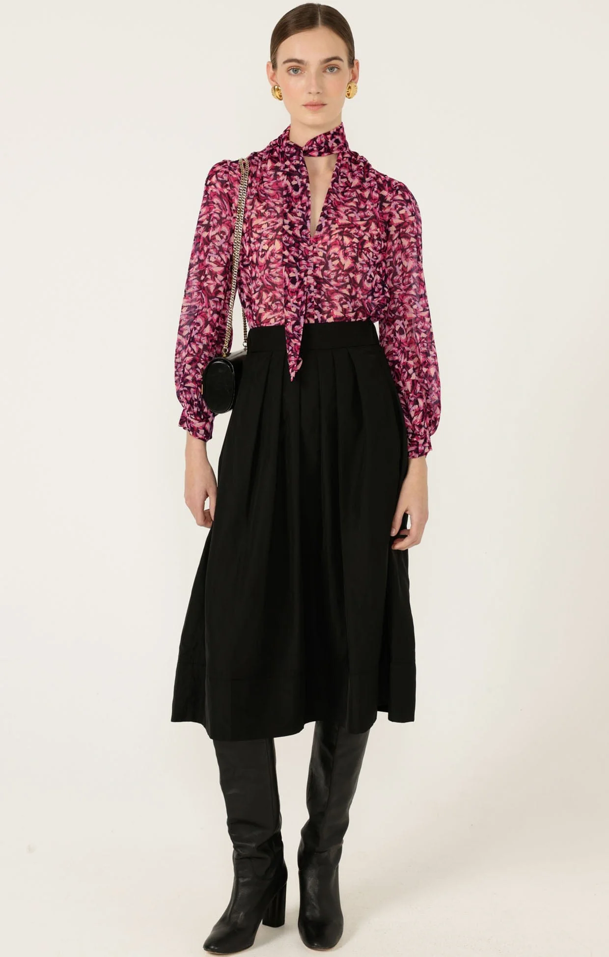 PLEATED A-LINE SKIRT IN BLACK - Image 11