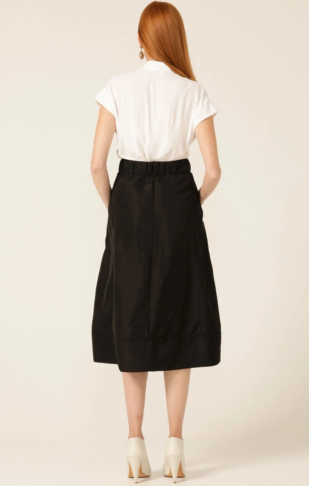 PLEATED A-LINE SKIRT IN BLACK - Image 9