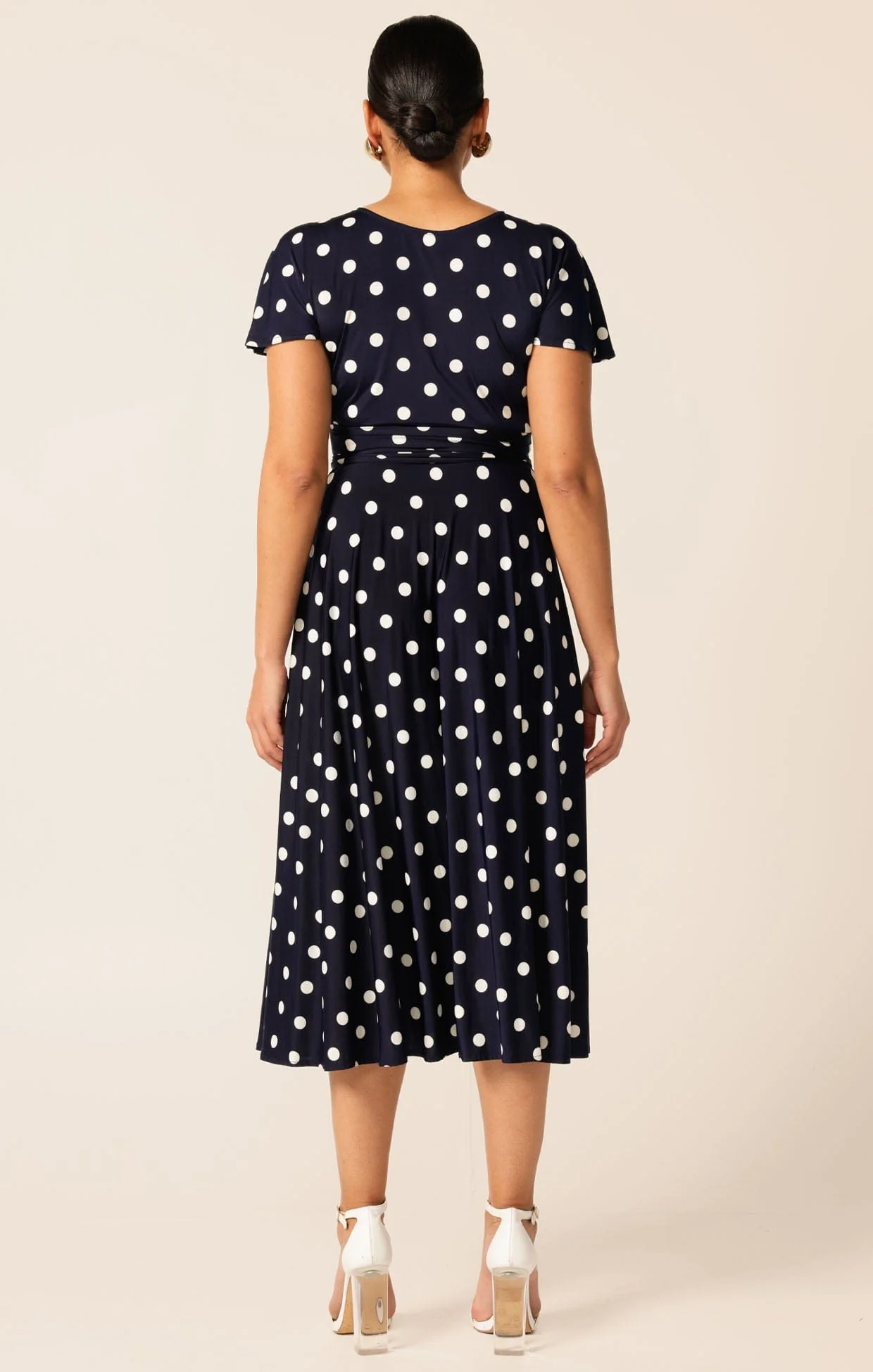 REVERSE WRAP MIDI DRESS IN NAVY WHITE SPOT - Image 5