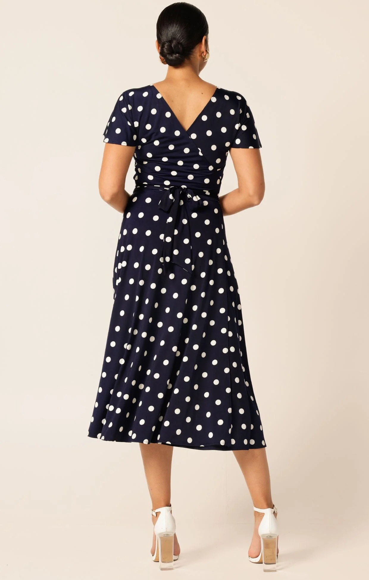 REVERSE WRAP MIDI DRESS IN NAVY WHITE SPOT - Image 6