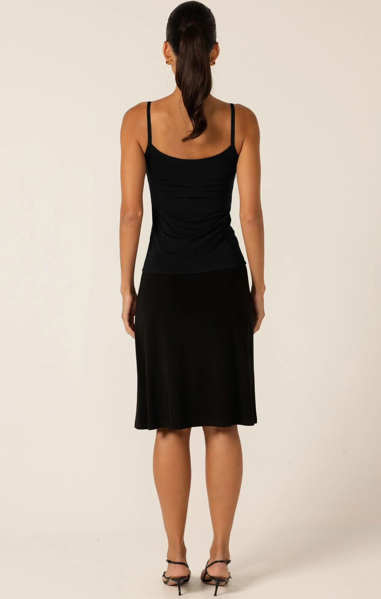 RUCHED GATHERED CAMI IN BLACK - Image 4