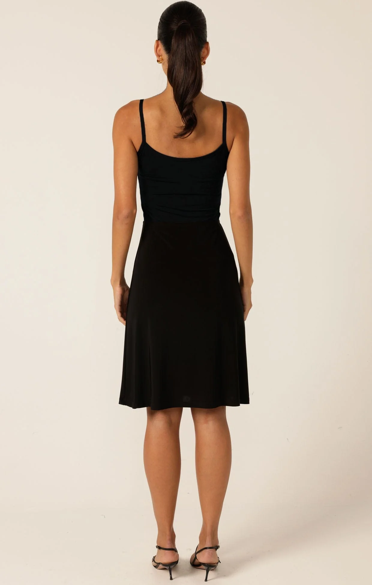 RUCHED GATHERED CAMI IN BLACK - Image 5