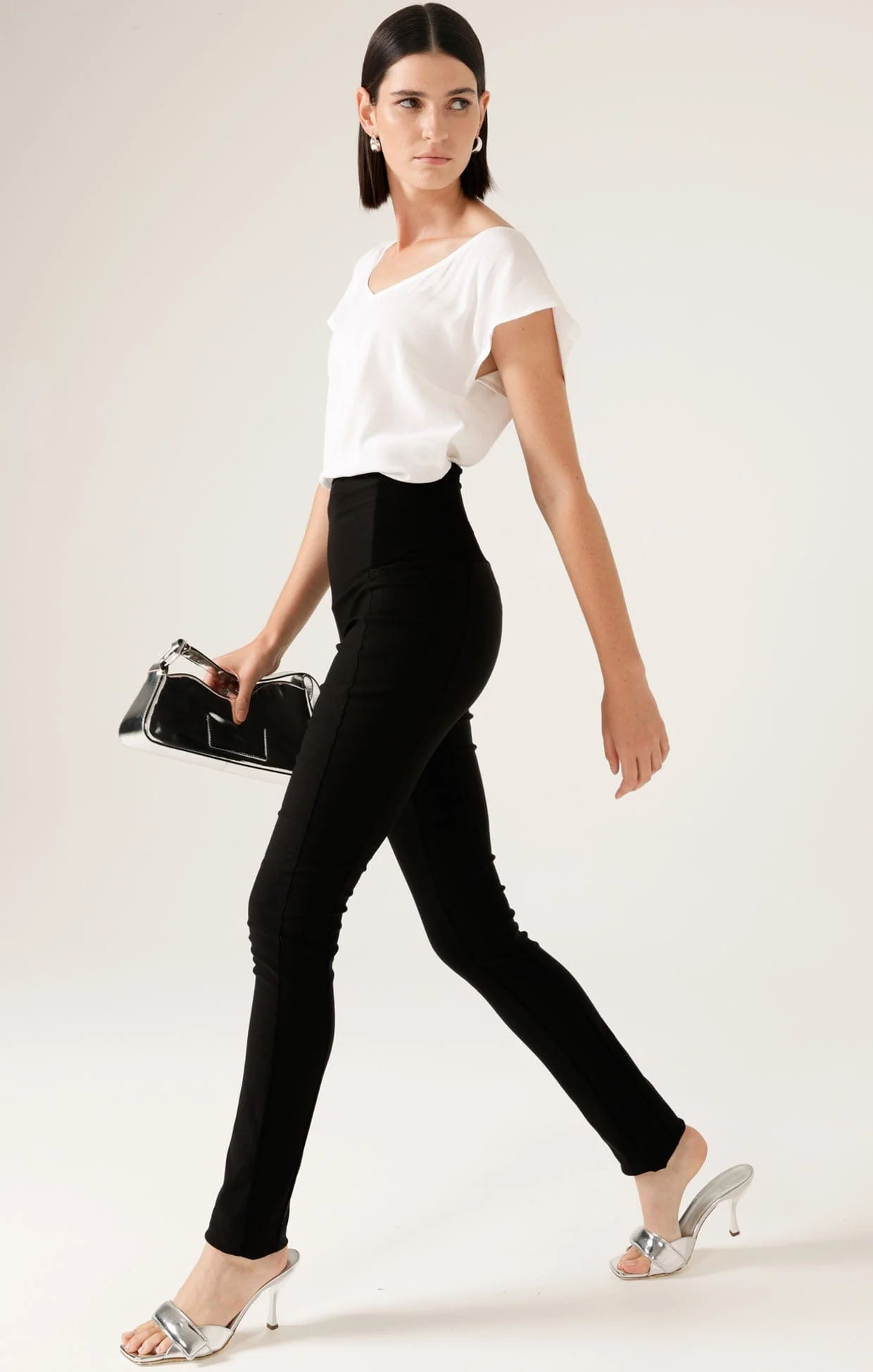 SKINNY PANT IN BLACK - Image 4