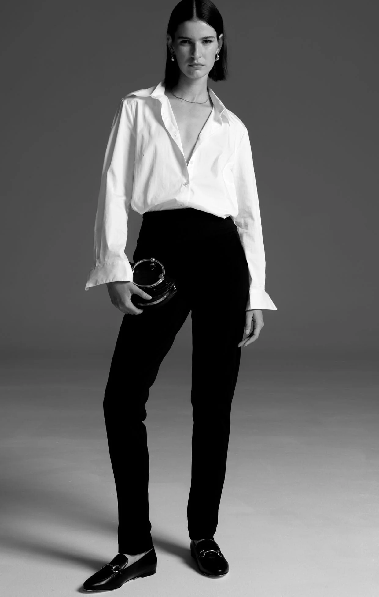 TAPERED LEG PANT IN BLACK - Image 9