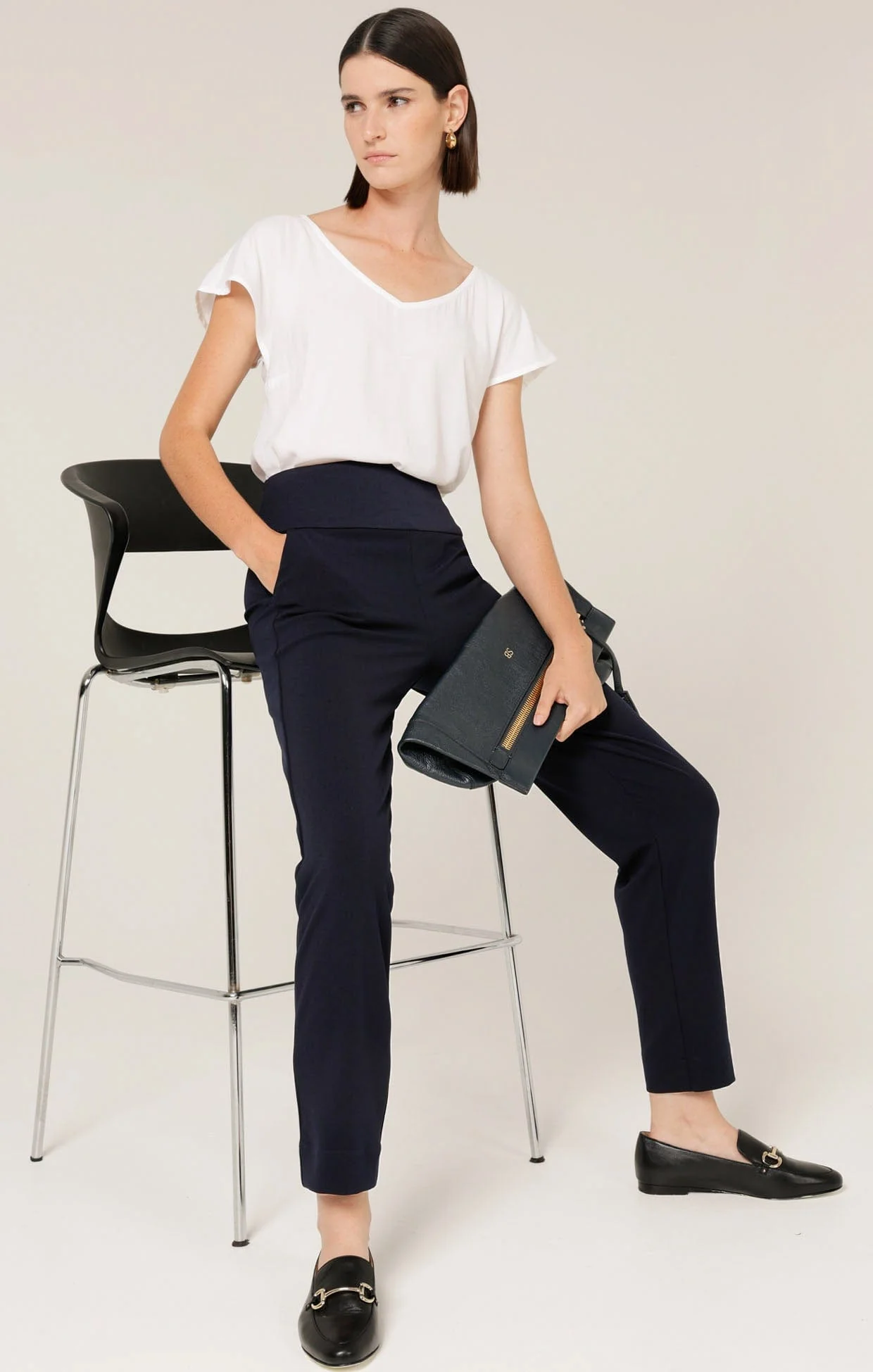 TAPERED LEG PANT IN NAVY - Image 5